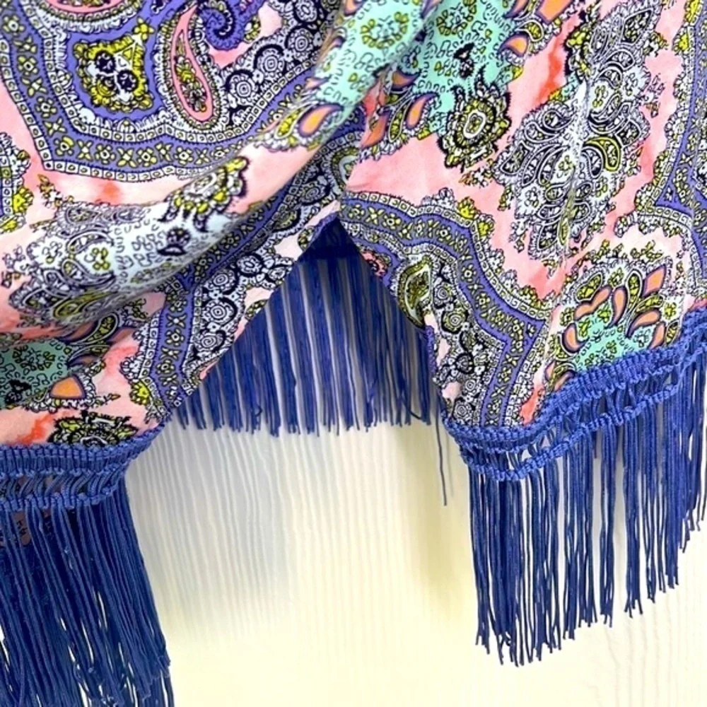 Victoria Secrets -  Colorful Paisley Rayon Fringe Short Sleeve Kimono Size XS /S